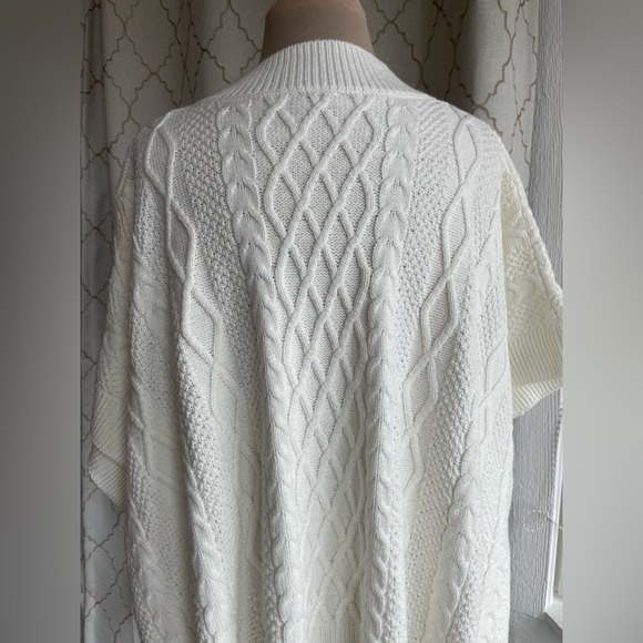J.Crew Fisherman Women's White Cable Knit Poncho Sweater, One Size - Picture 4 of 10